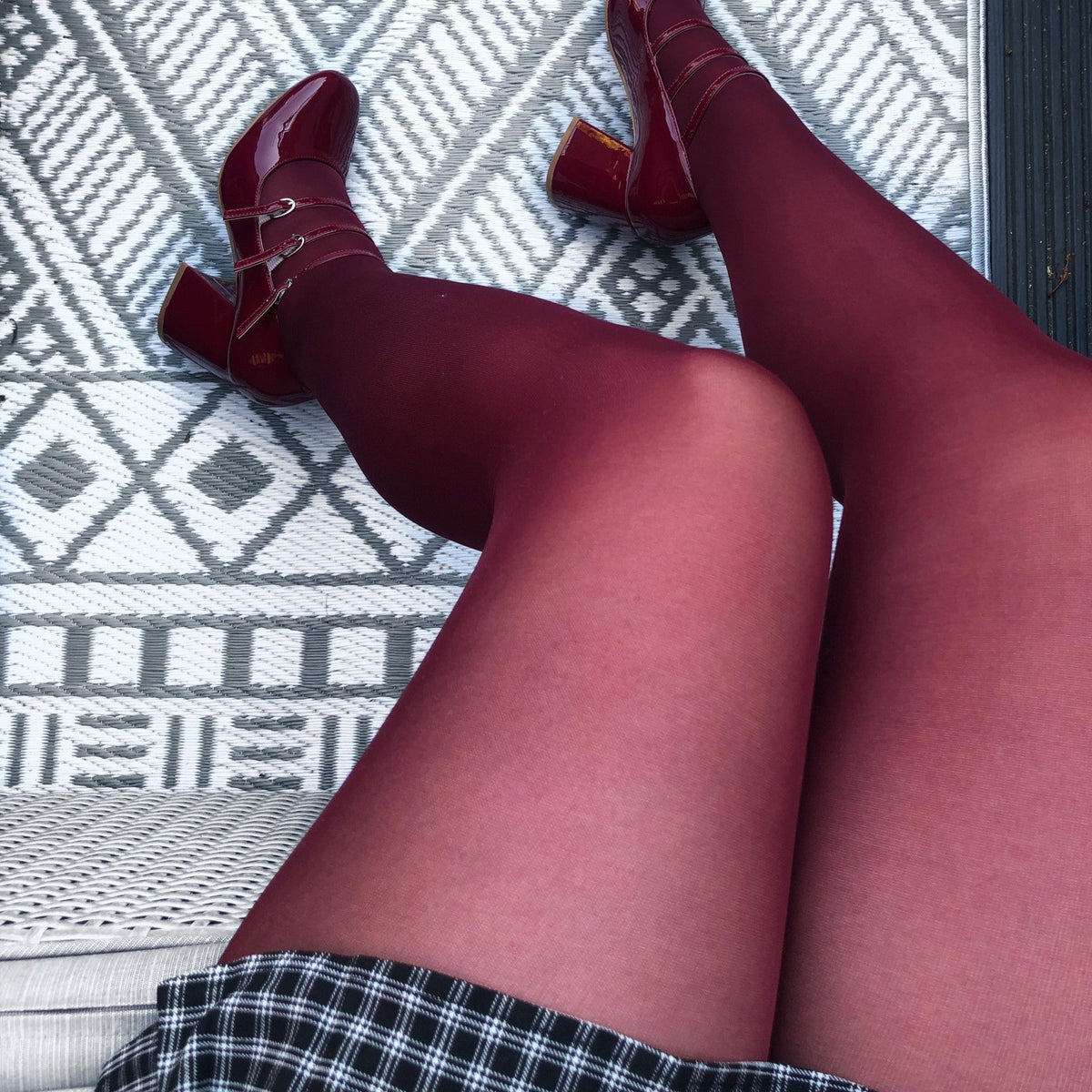 DAVINA Red Burgundy Tights - Shy and vibe 